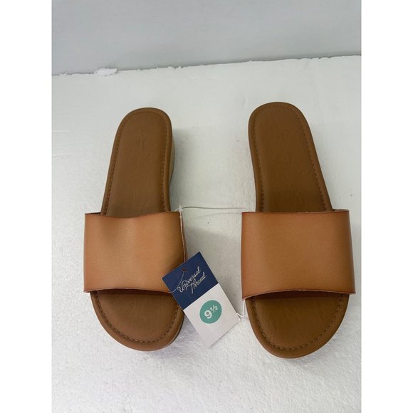 Universal Thread Natural Kora women's size 9.5 sandals slip on Faux Leather - Picture 6 of 16